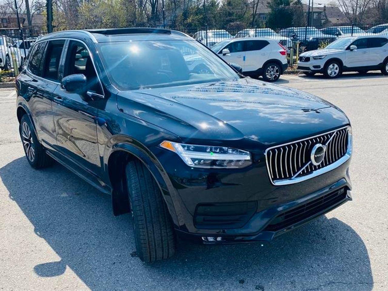 2021 Volvo XC90 Momentum-3