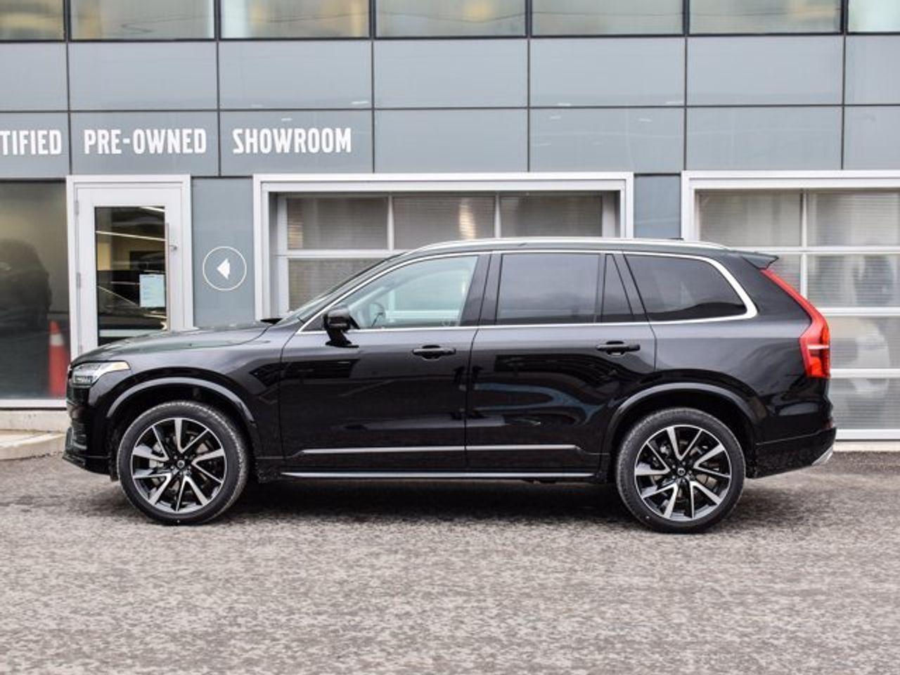2021 Volvo XC90 Momentum-3