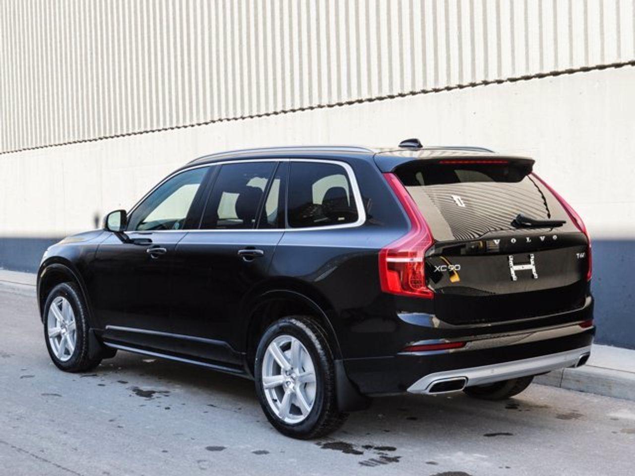 2021 Volvo XC90 Momentum-4