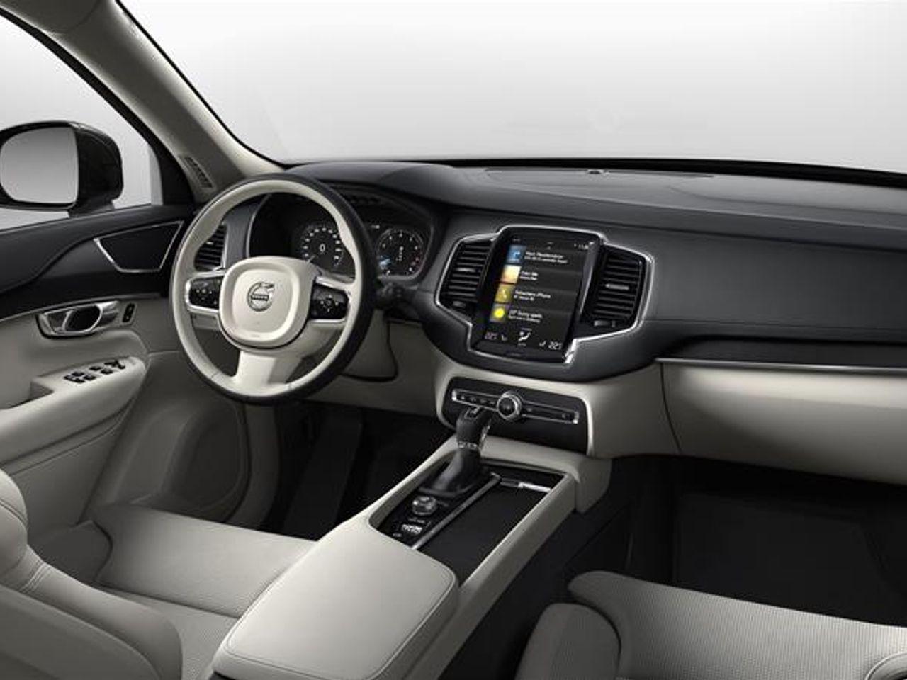2021 Volvo XC90 Momentum-1