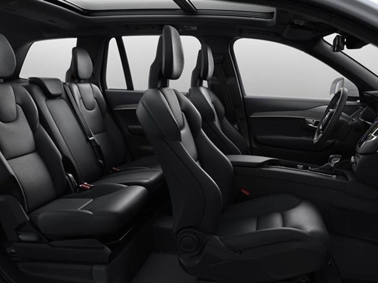 2021 Volvo XC90 Momentum-2