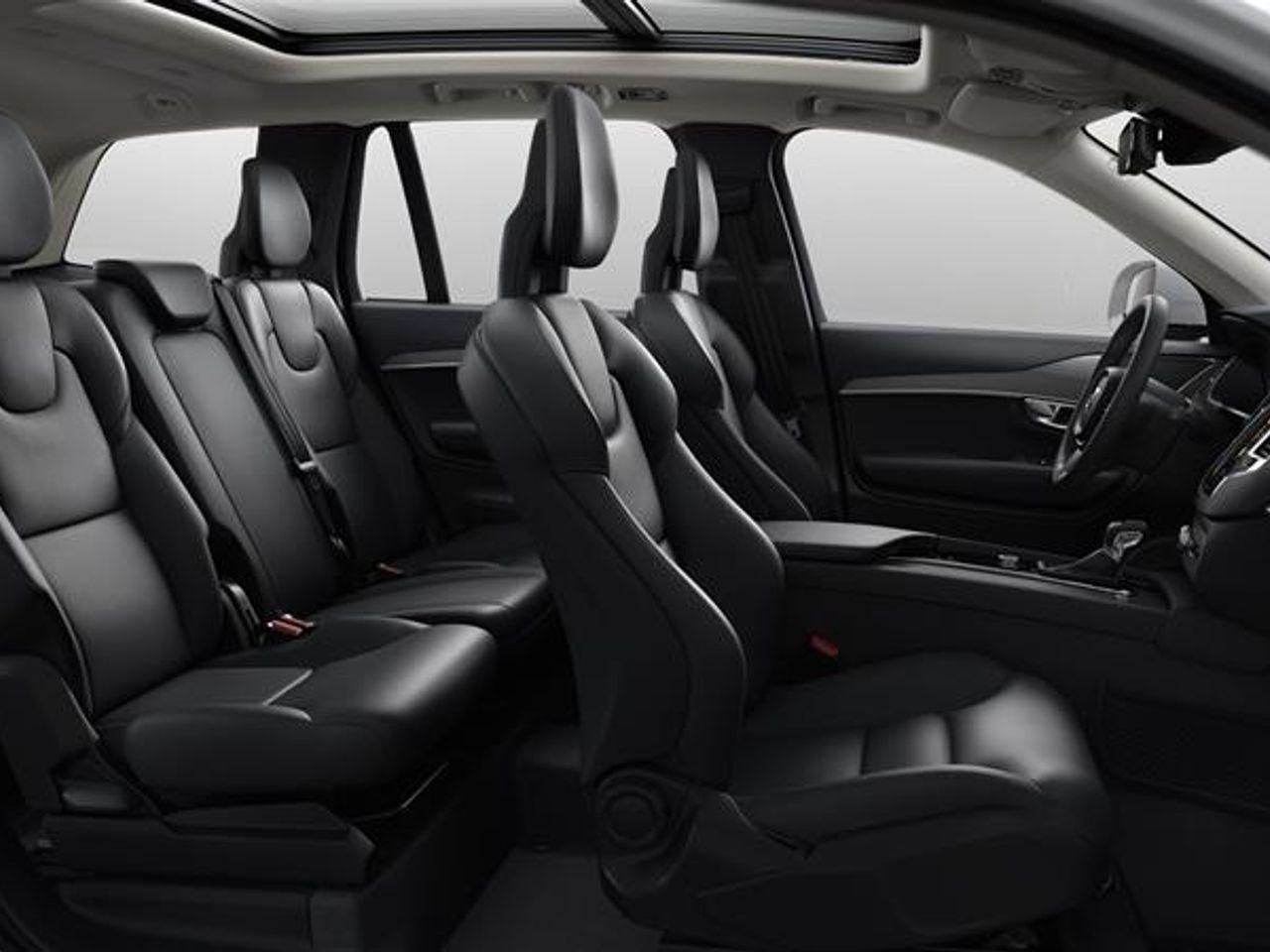 2021 Volvo XC90 Momentum-2