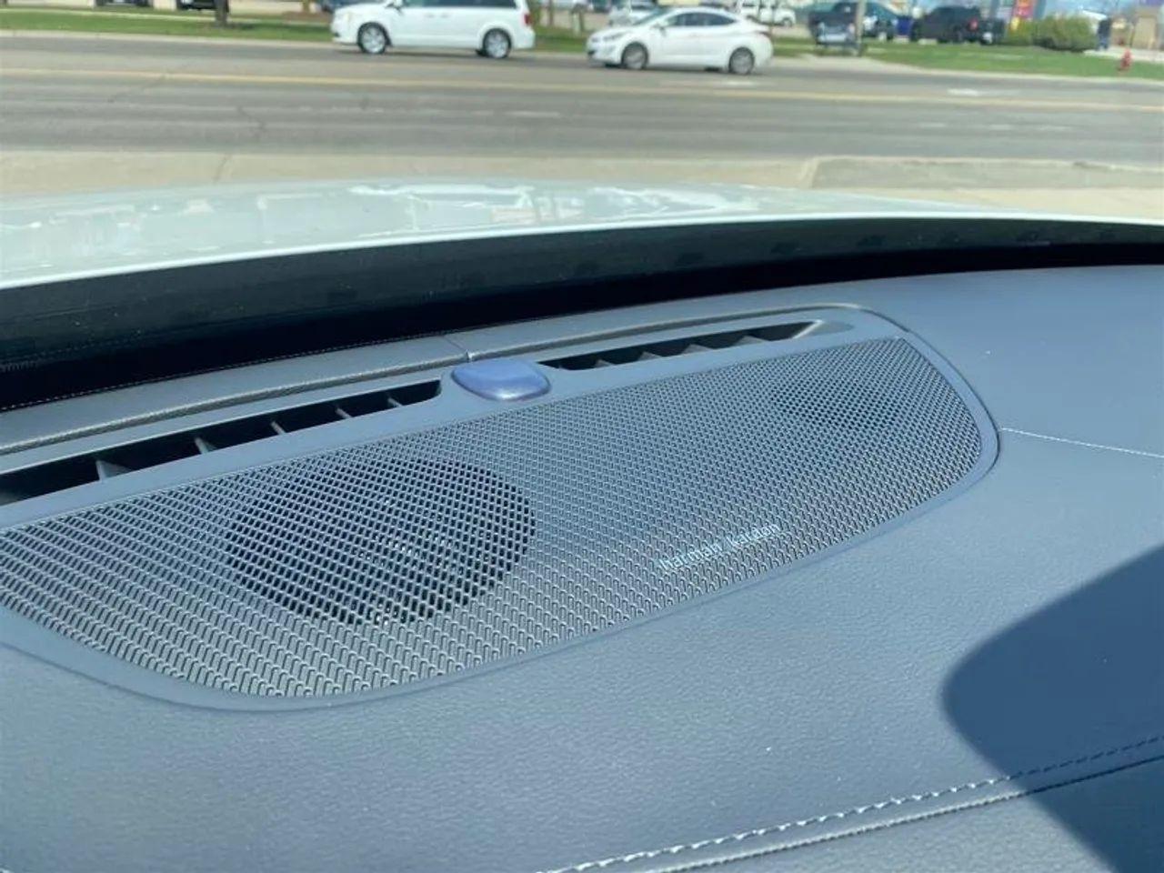 2021 Volvo XC90 T6 R-Design-3