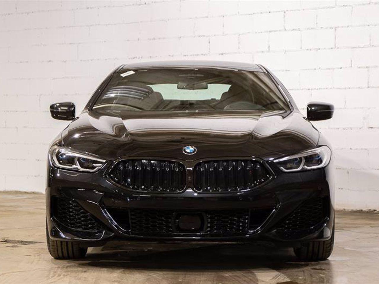 2022 BMW M8 -1