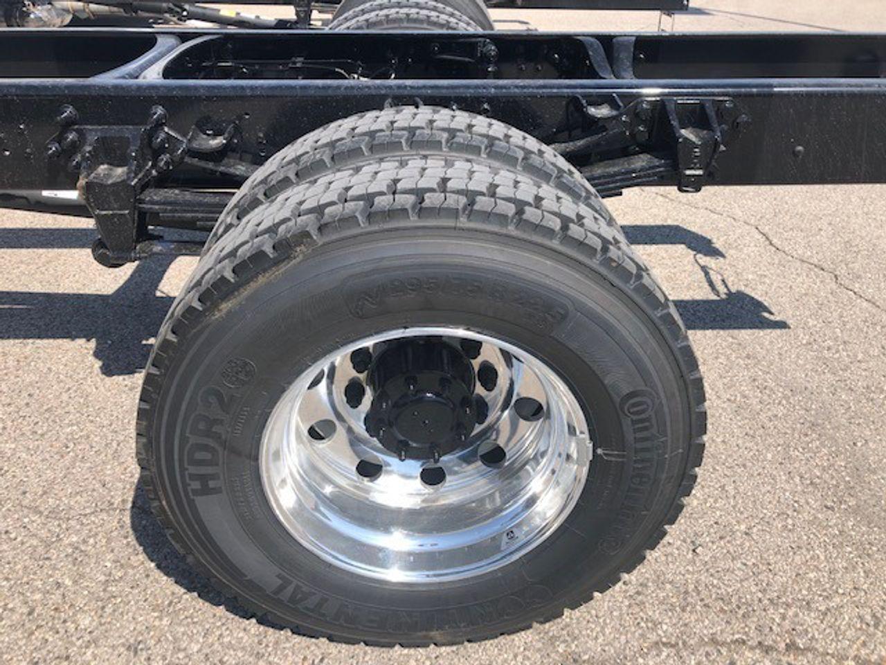 2022 Ford F-750 SEL-4