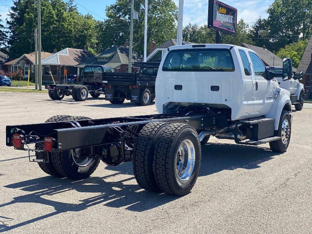 2022 Ford F-750 SuperCab-3