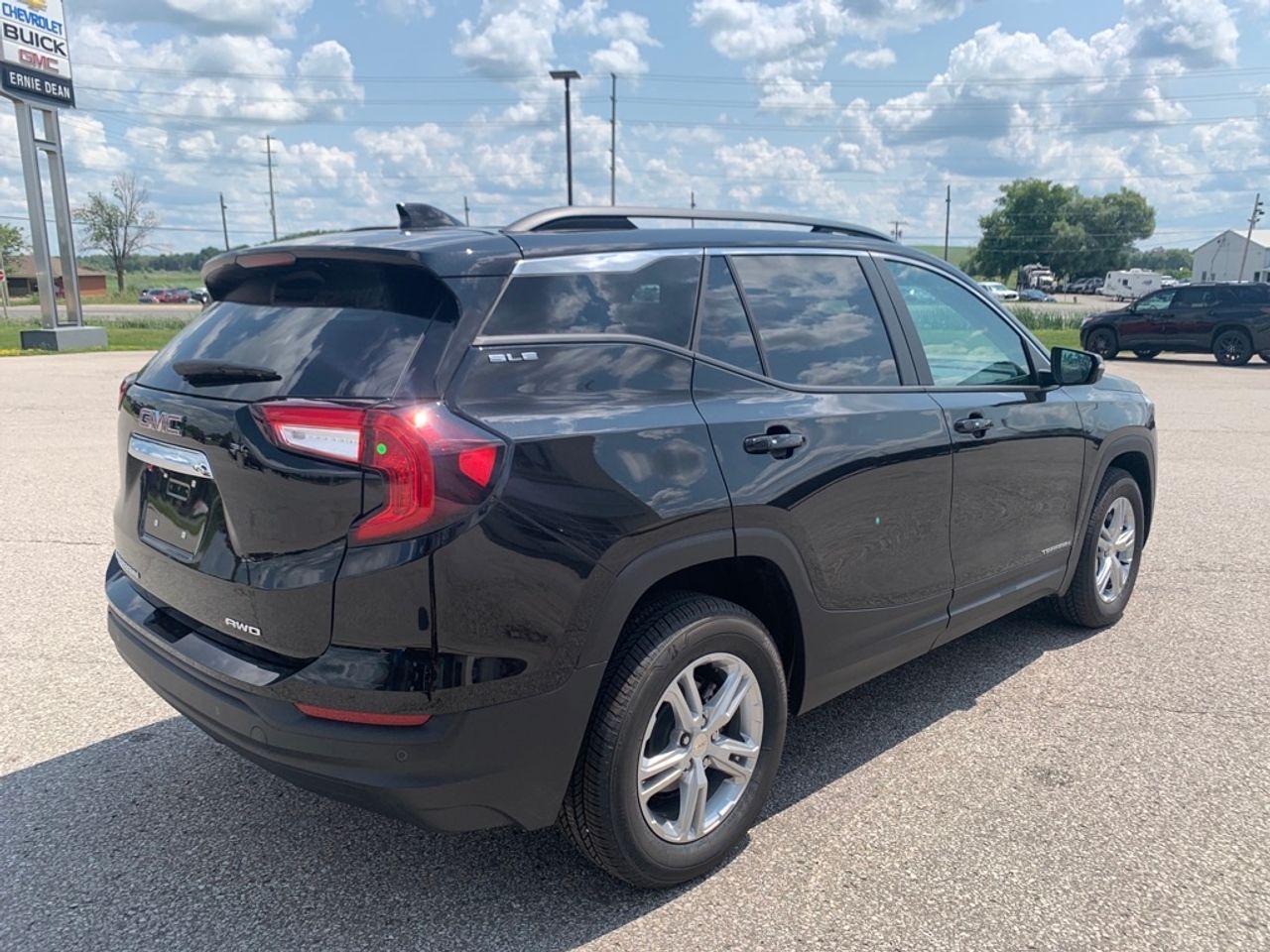 2022 GMC Terrain SLE-3