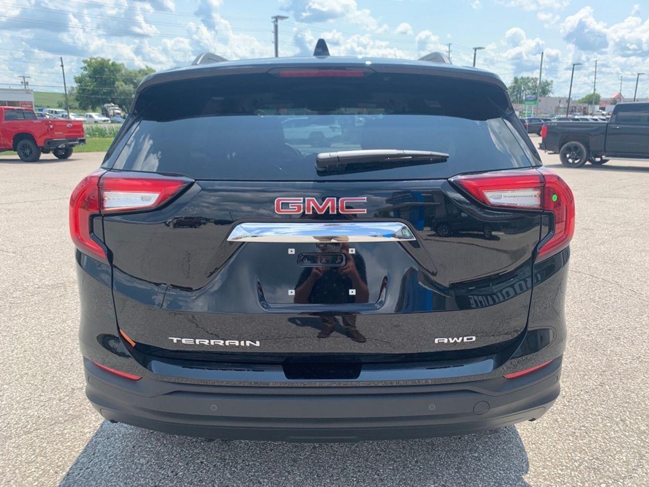 2022 GMC Terrain SLE-4