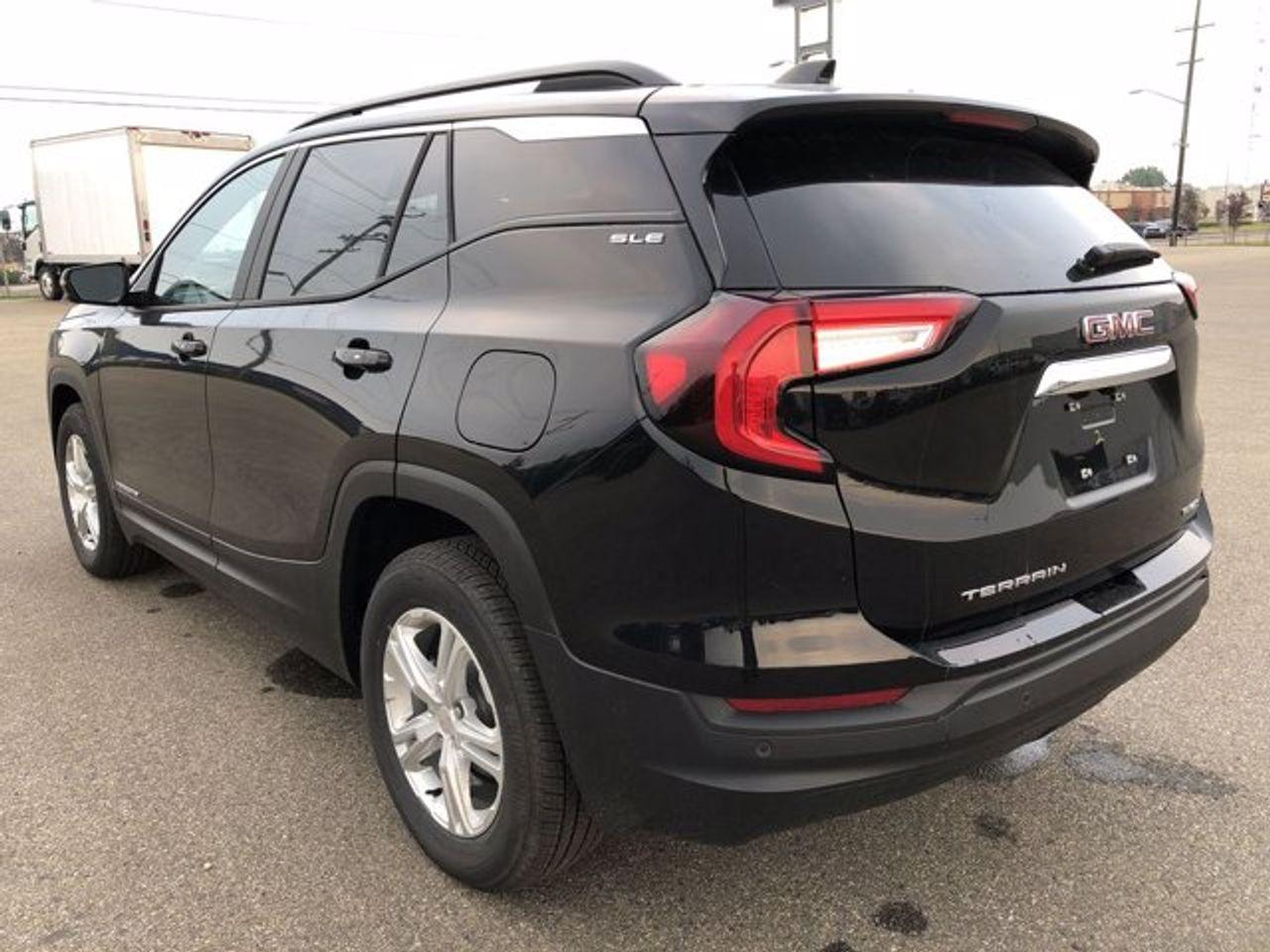 2022 GMC Terrain SLE-4