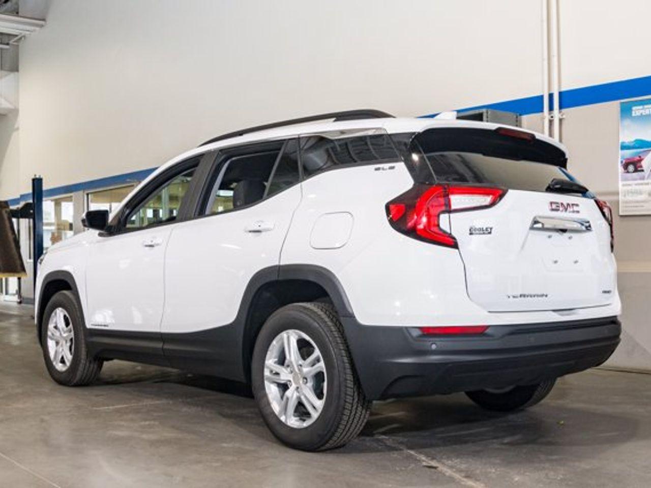 2022 GMC Terrain SLE-3