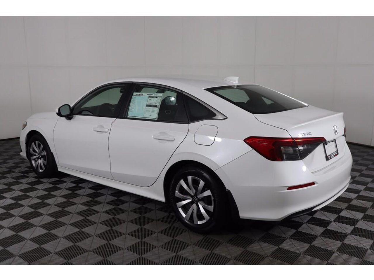 2022 Honda Civic LX-4