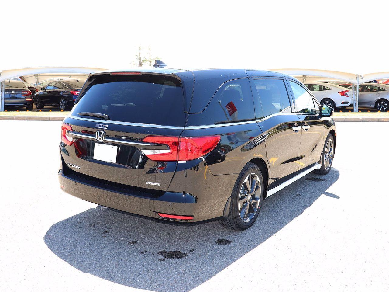 2022 Honda Odyssey Touring-2