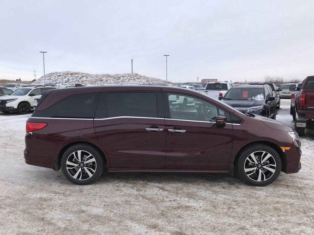 2022 Honda Odyssey Touring-3