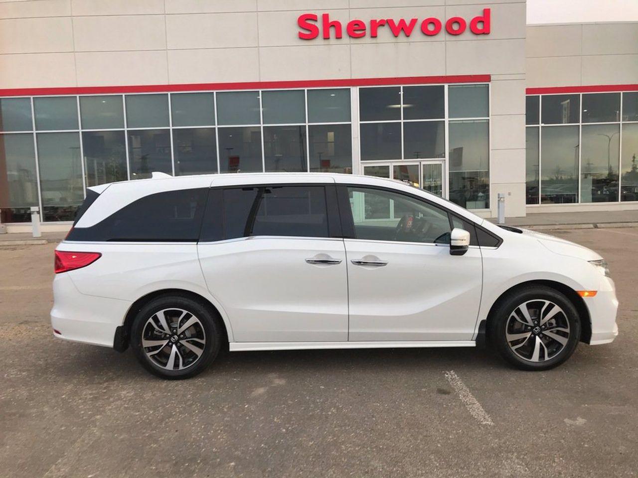 2022 Honda Odyssey Touring-3