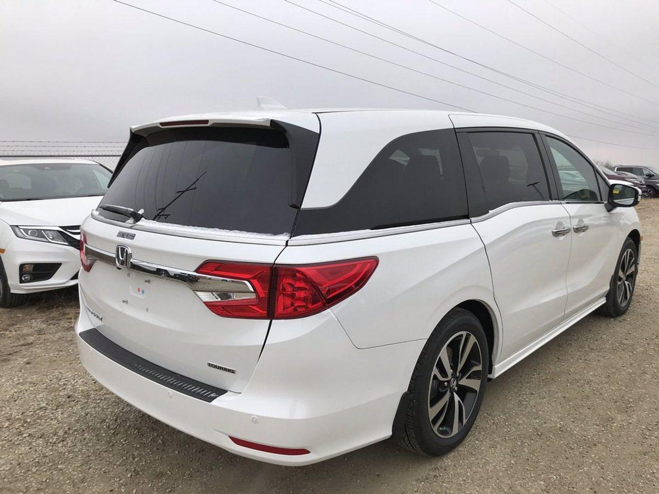 2022 Honda Odyssey Touring-4