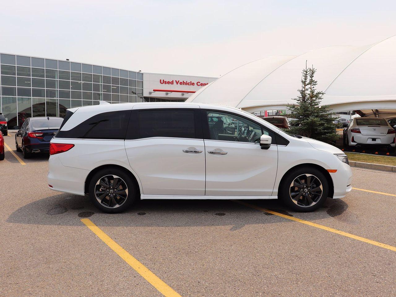 2022 Honda Odyssey Touring-1