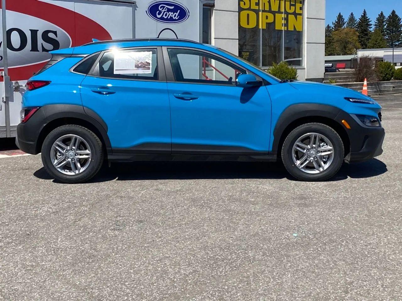 2022 Hyundai Kona Essential-1