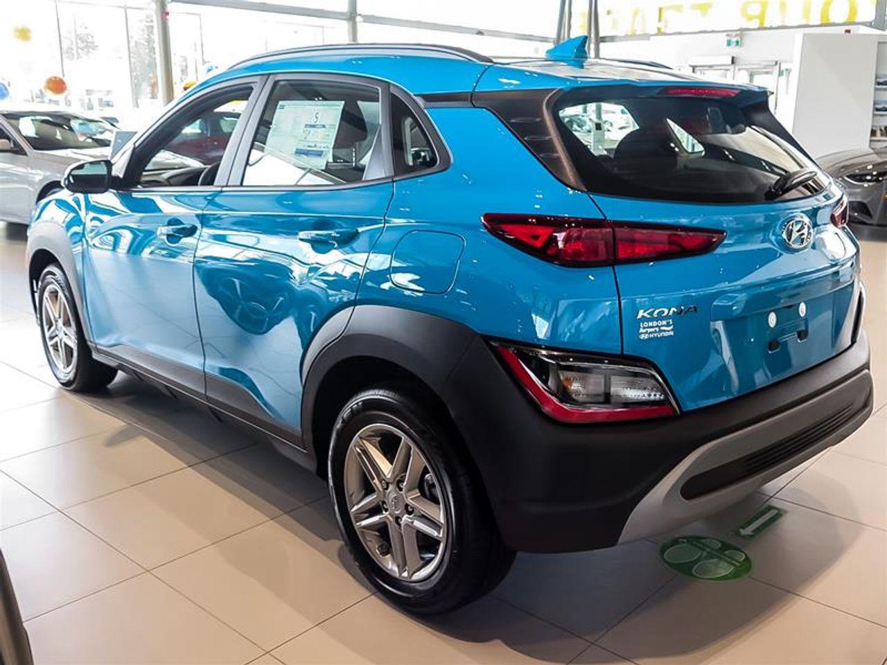 2022 Hyundai Kona Essential-2