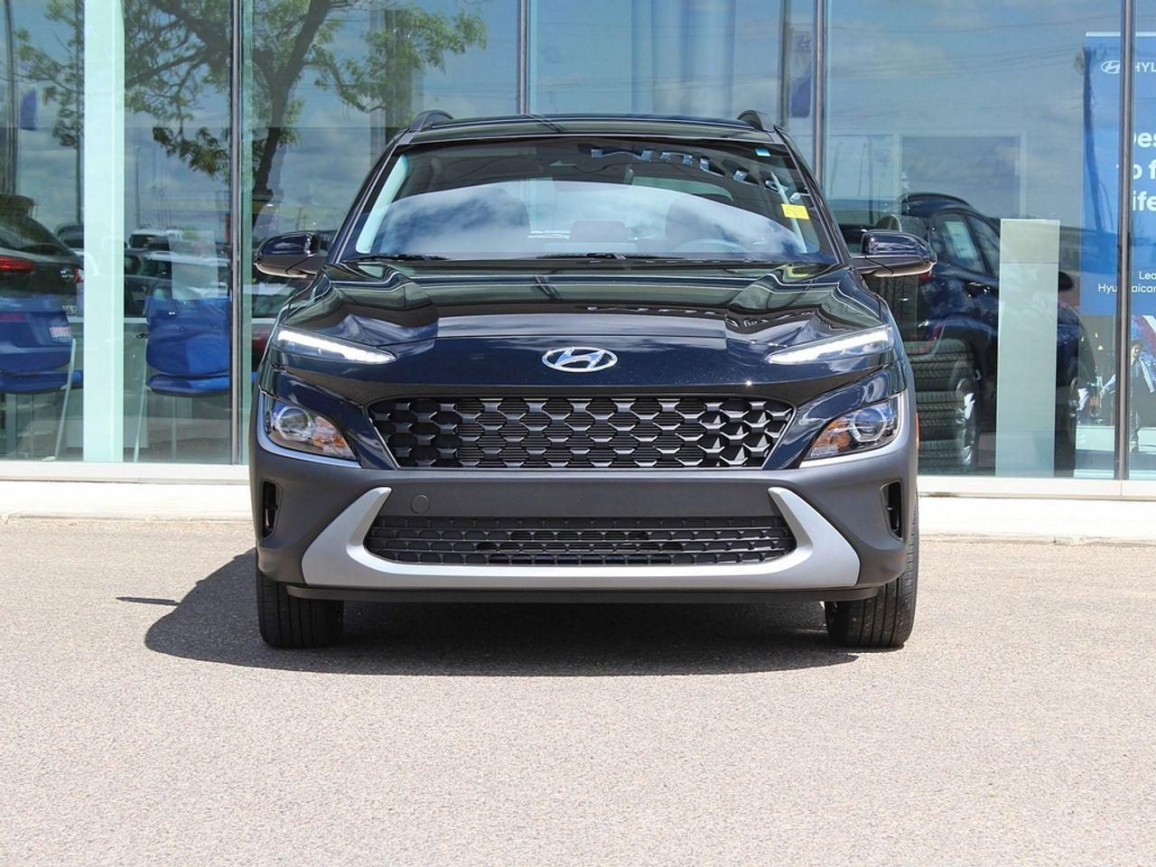2022 Hyundai Kona Essential-2