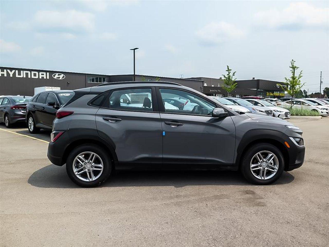 2022 Hyundai Kona Essential-3