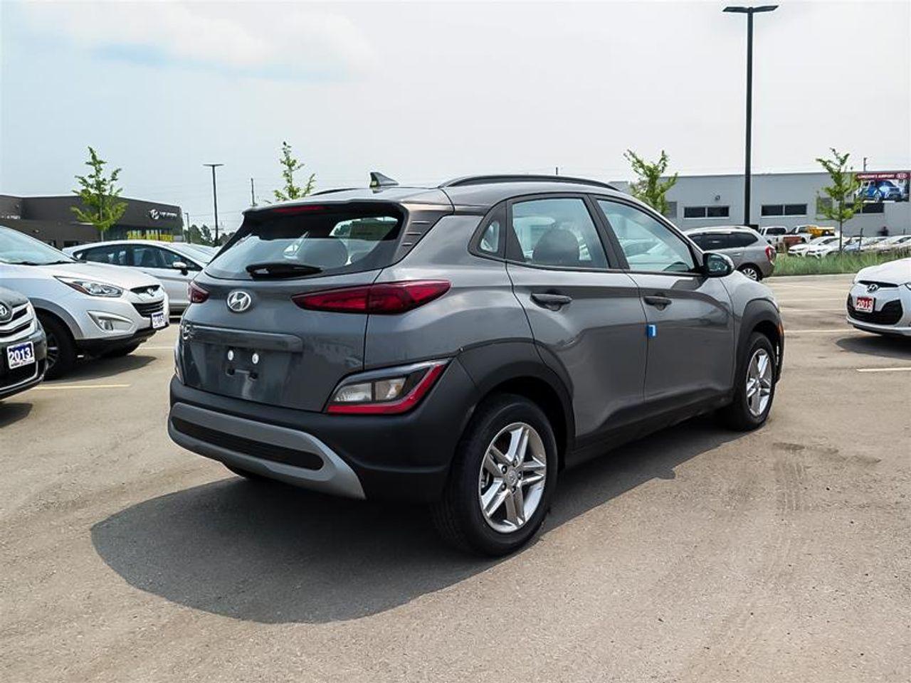 2022 Hyundai Kona Essential-4