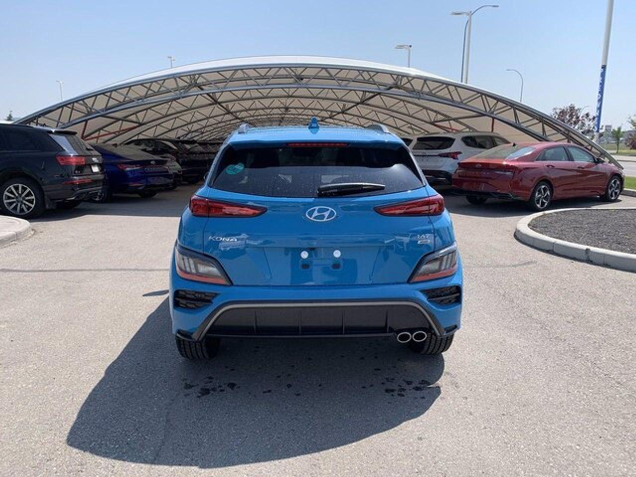 2022 Hyundai Kona ULTIMATE-2