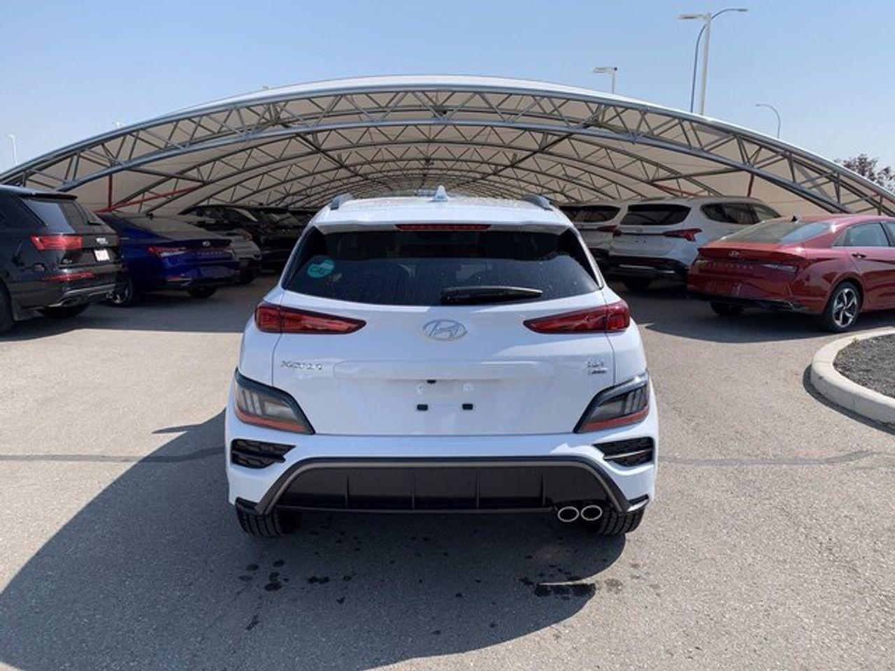 2022 Hyundai Kona ULTIMATE-2