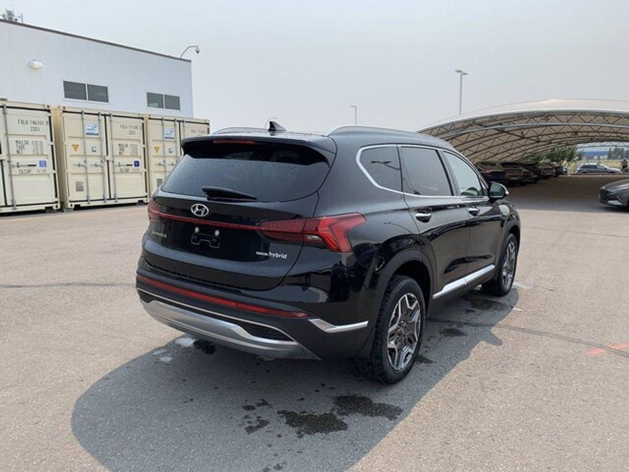2022 Hyundai Santa Fe Luxury-3