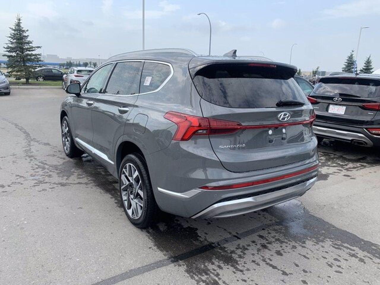 2022 Hyundai Santa Fe -1