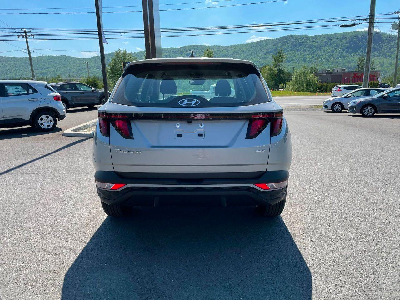 2022 Hyundai Tucson Essential-4