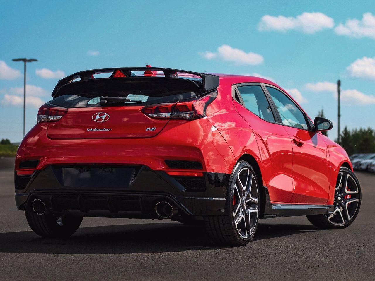 2022 Hyundai Veloster -3