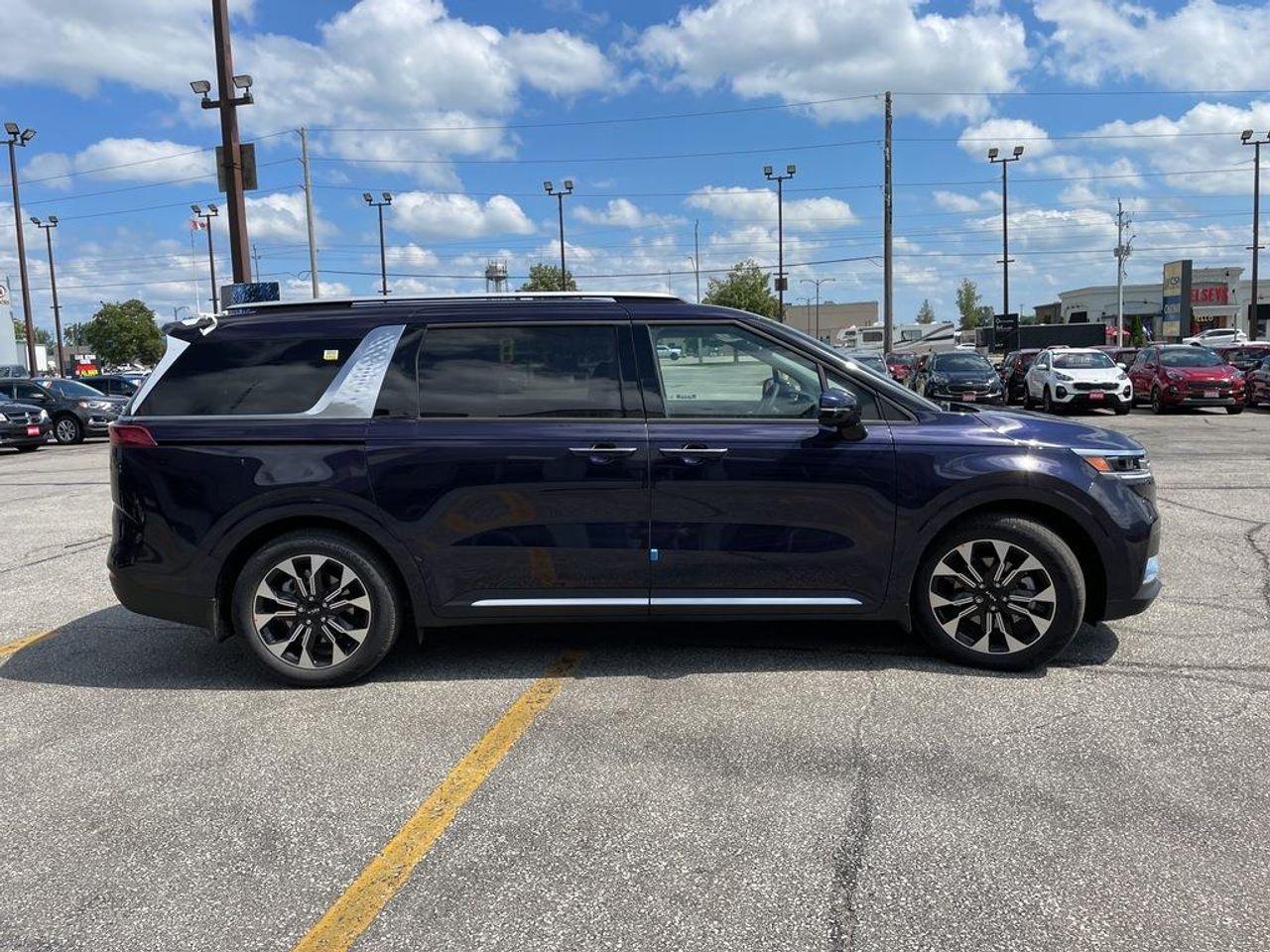 2022 Kia Carnival eX-4