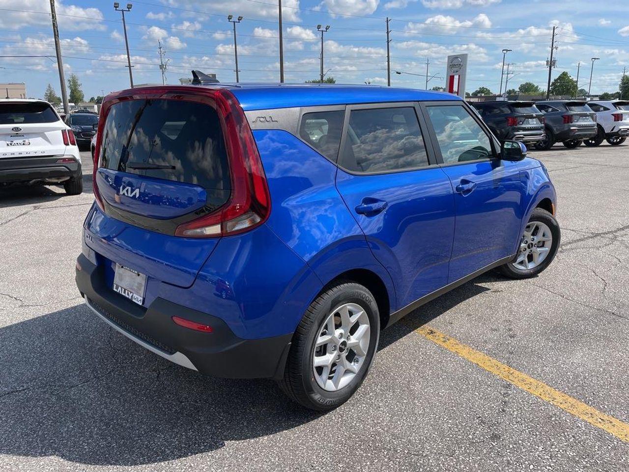 2022 Kia Soul eX-3