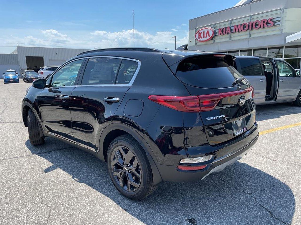 2022 Kia Sportage eX-1