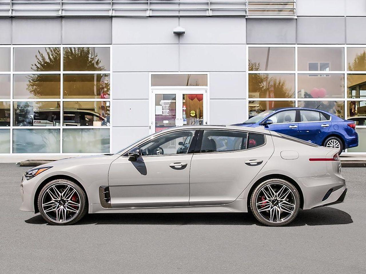 2022 Kia Stinger GT2-2