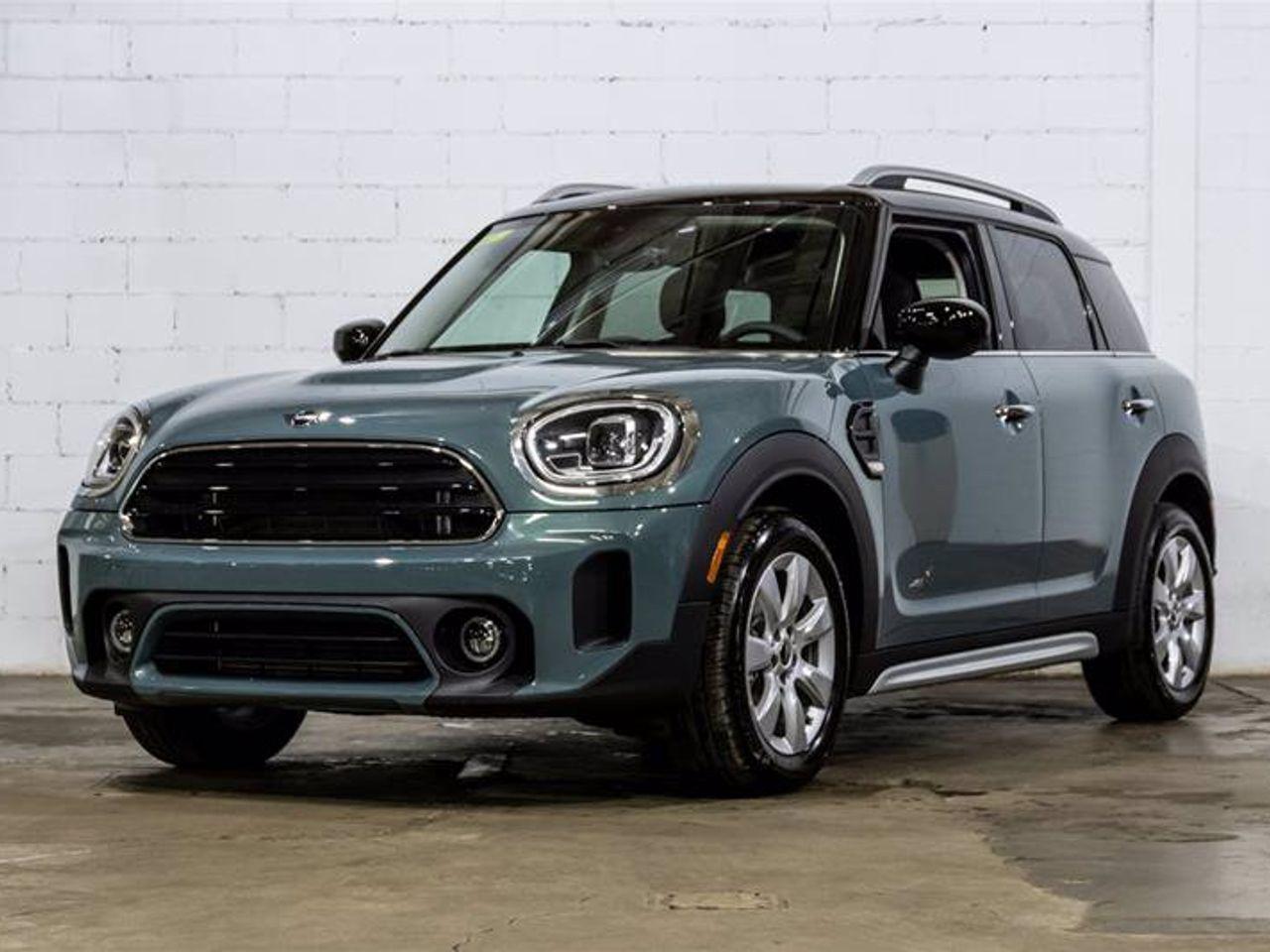 2022 MINI Countryman Base-3