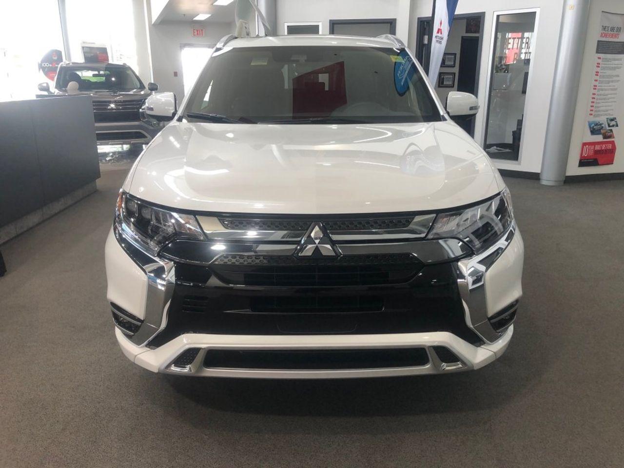 2022 Mitsubishi Outlander PHEV GT-1