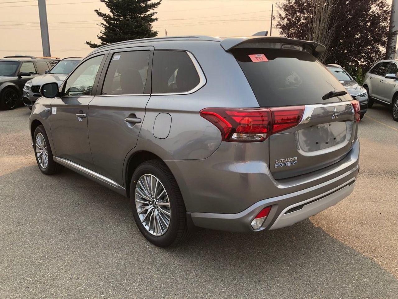 2022 Mitsubishi Outlander PHEV GT-4