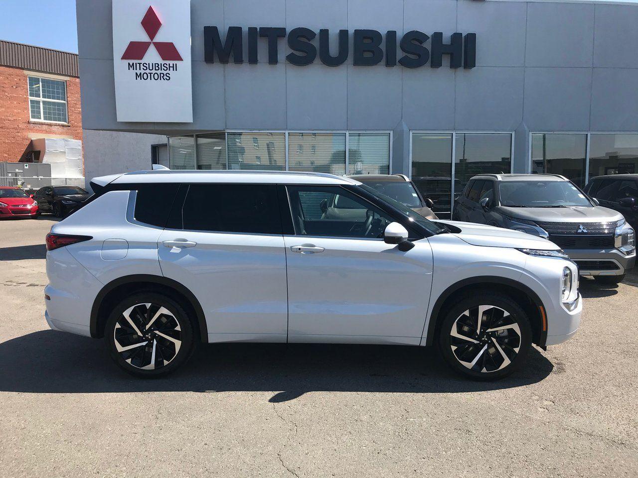 2022 Mitsubishi Outlander SEL-3