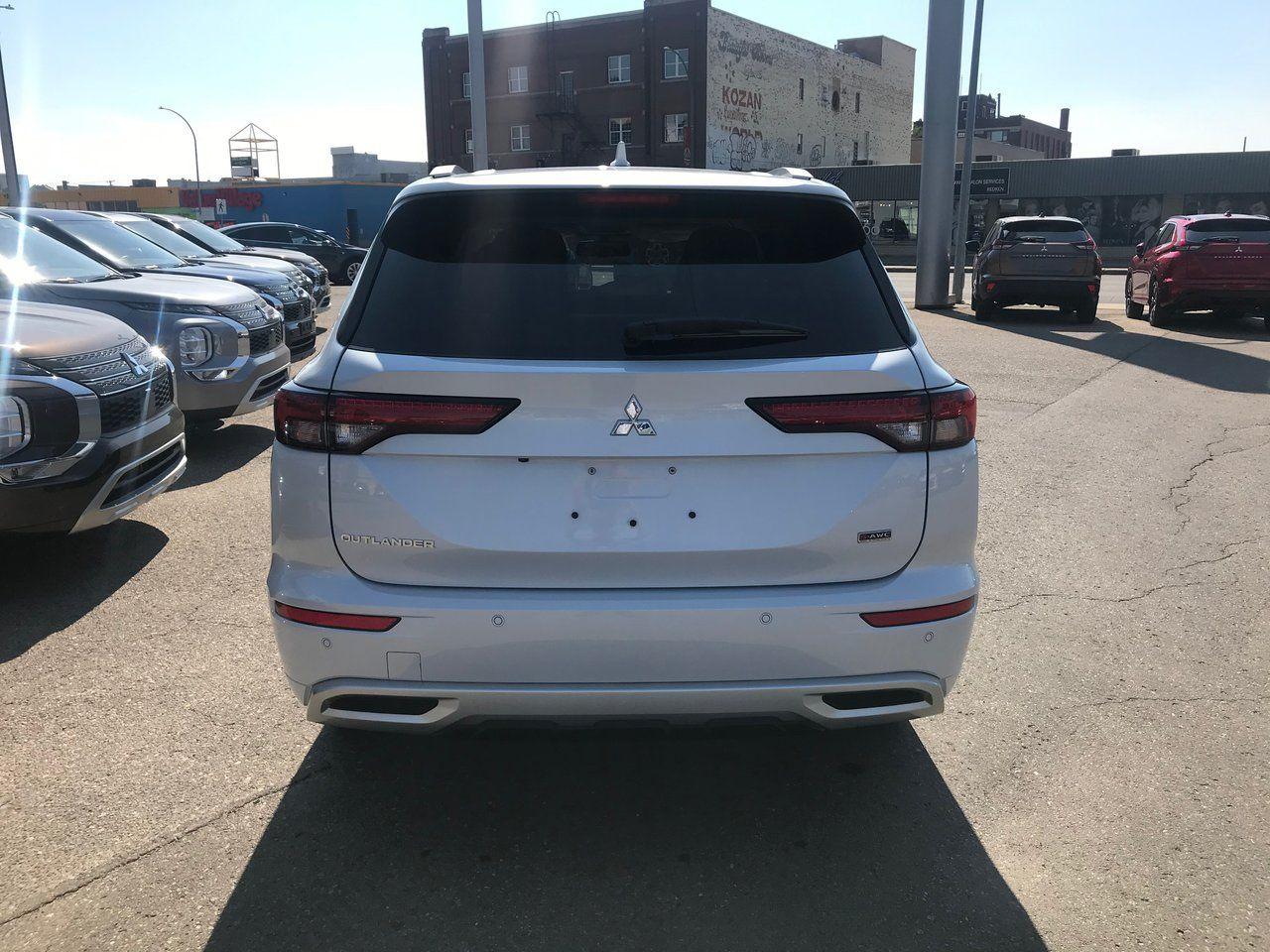 2022 Mitsubishi Outlander SEL-4