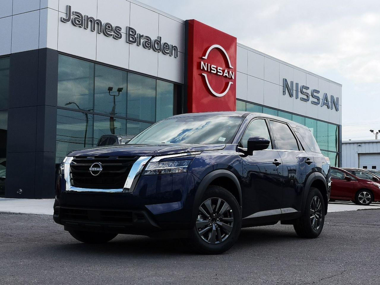 2022 Nissan Pathfinder S-0