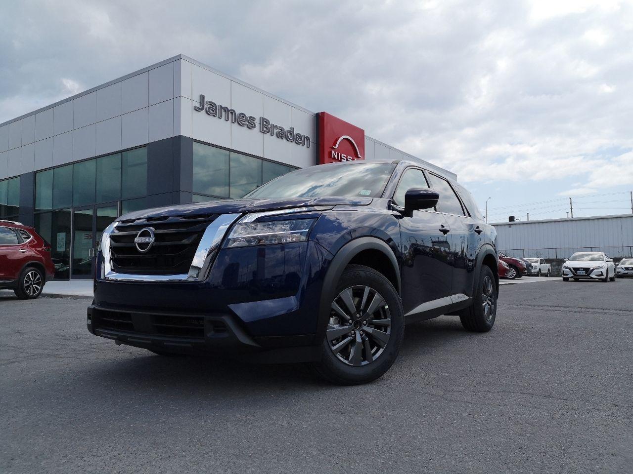 2022 Nissan Pathfinder S-1